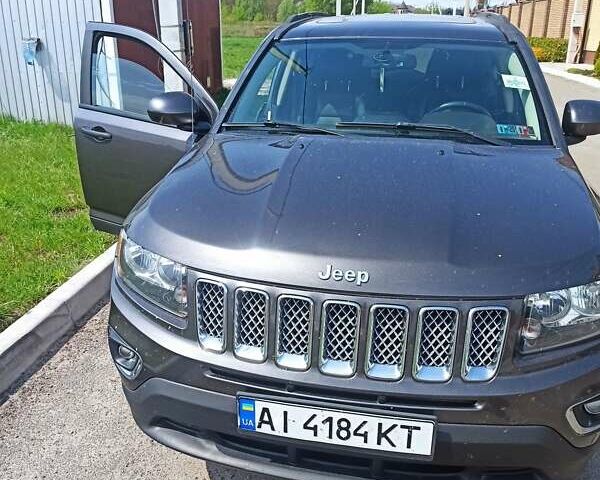 Сірий Джип Compass, об'ємом двигуна 2.36 л та пробігом 230 тис. км за 12000 $, фото 1 на Automoto.ua