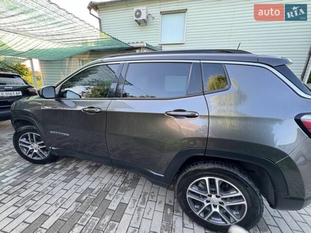Сірий Джип Compass, об'ємом двигуна 2.36 л та пробігом 160 тис. км за 14500 $, фото 1 на Automoto.ua