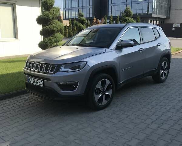 Серый Джип Компас, объемом двигателя 2.4 л и пробегом 119 тыс. км за 13500 $, фото 1 на Automoto.ua