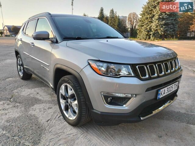 Серый Джип Компас, объемом двигателя 2.36 л и пробегом 166 тыс. км за 14000 $, фото 1 на Automoto.ua