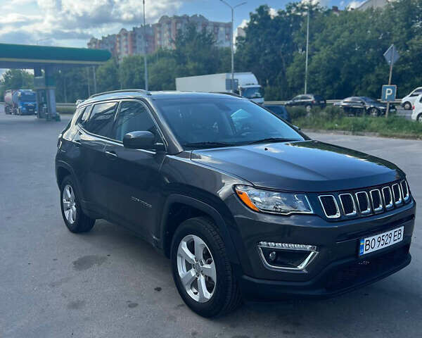 Серый Джип Компас, объемом двигателя 2.36 л и пробегом 57 тыс. км за 13400 $, фото 1 на Automoto.ua