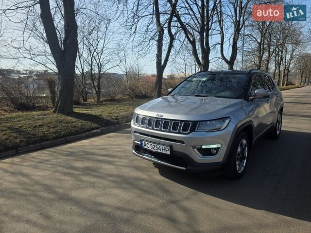 Серый Джип Компас, объемом двигателя 2.36 л и пробегом 138 тыс. км за 13800 $, фото 1 на Automoto.ua