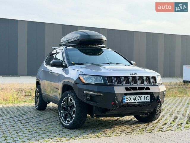 Сірий Джип Compass, об'ємом двигуна 2.36 л та пробігом 196 тис. км за 14900 $, фото 1 на Automoto.ua