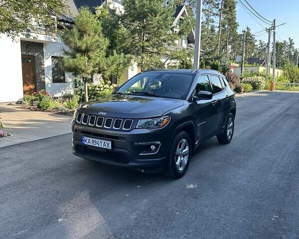 Серый Джип Компас, объемом двигателя 2.36 л и пробегом 171 тыс. км за 14500 $, фото 1 на Automoto.ua