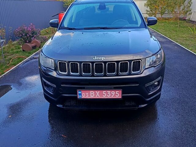 Серый Джип Компас, объемом двигателя 2.4 л и пробегом 9400 тыс. км за 14000 $, фото 1 на Automoto.ua