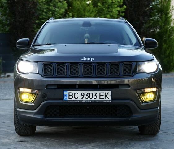 Сірий Джип Compass, об'ємом двигуна 2.4 л та пробігом 193 тис. км за 12745 $, фото 1 на Automoto.ua