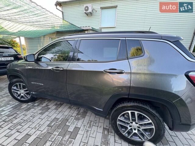 Сірий Джип Compass, об'ємом двигуна 2.36 л та пробігом 160 тис. км за 14500 $, фото 1 на Automoto.ua