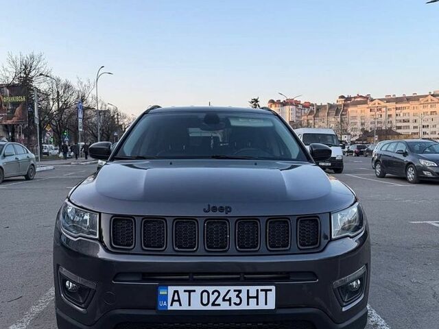 Сірий Джип Compass, об'ємом двигуна 2.36 л та пробігом 97 тис. км за 13000 $, фото 1 на Automoto.ua