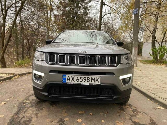 Сірий Джип Compass, об'ємом двигуна 2.4 л та пробігом 32 тис. км за 16500 $, фото 1 на Automoto.ua