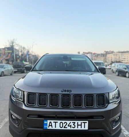 Серый Джип Компас, объемом двигателя 2.4 л и пробегом 96 тыс. км за 12900 $, фото 1 на Automoto.ua