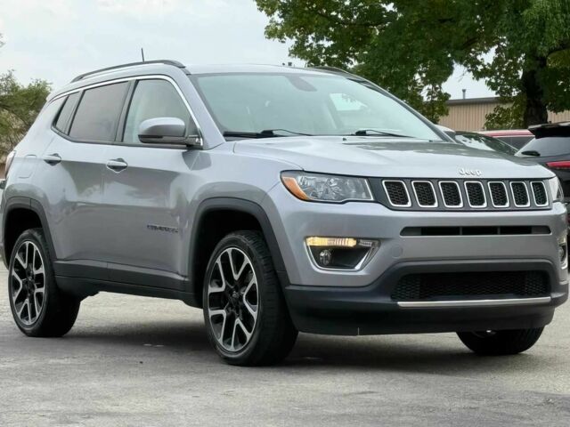 Сірий Джип Compass, об'ємом двигуна 2.4 л та пробігом 51 тис. км за 11100 $, фото 1 на Automoto.ua