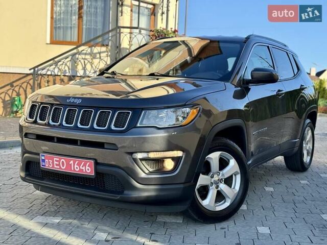 Сірий Джип Compass, об'ємом двигуна 2.4 л та пробігом 222 тис. км за 12850 $, фото 1 на Automoto.ua