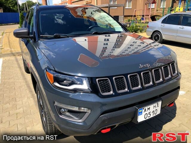 Сірий Джип Compass, об'ємом двигуна 2.4 л та пробігом 150 тис. км за 17300 $, фото 1 на Automoto.ua