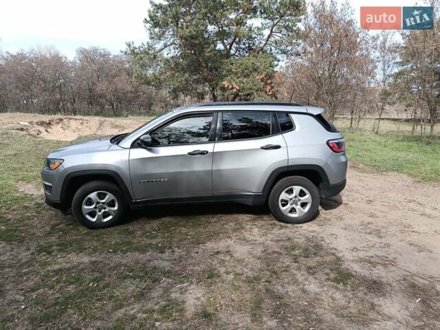 Сірий Джип Compass, об'ємом двигуна 2.36 л та пробігом 99 тис. км за 13400 $, фото 1 на Automoto.ua