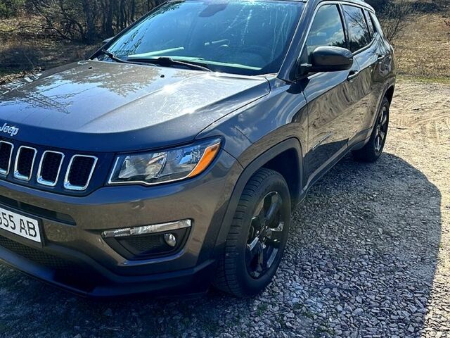 Серый Джип Компас, объемом двигателя 2.4 л и пробегом 148 тыс. км за 14500 $, фото 1 на Automoto.ua