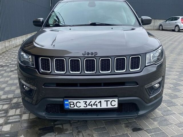 Сірий Джип Compass, об'ємом двигуна 2.36 л та пробігом 95 тис. км за 16300 $, фото 1 на Automoto.ua