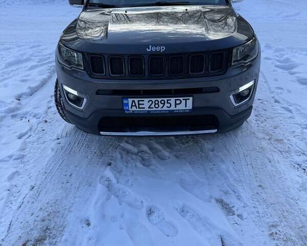 Сірий Джип Compass, об'ємом двигуна 2.4 л та пробігом 95 тис. км за 14700 $, фото 1 на Automoto.ua