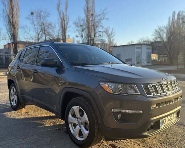 Серый Джип Компас, объемом двигателя 2.4 л и пробегом 58 тыс. км за 15500 $, фото 1 на Automoto.ua