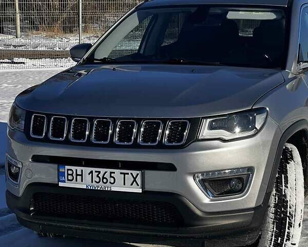 Сірий Джип Compass, об'ємом двигуна 2.4 л та пробігом 117 тис. км за 17300 $, фото 1 на Automoto.ua