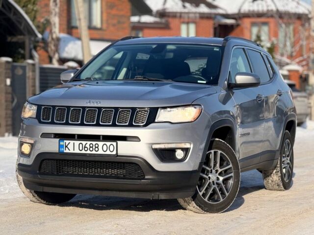 Сірий Джип Compass, об'ємом двигуна 2.4 л та пробігом 182 тис. км за 15470 $, фото 1 на Automoto.ua