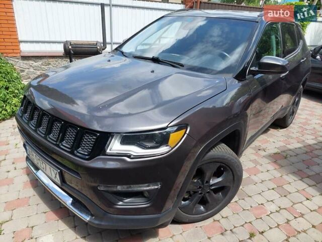 Серый Джип Компас, объемом двигателя 2.4 л и пробегом 60 тыс. км за 15800 $, фото 1 на Automoto.ua