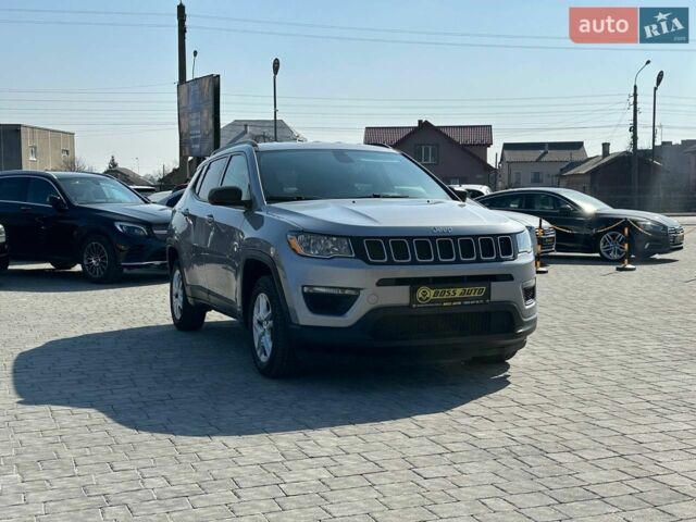 Сірий Джип Compass, об'ємом двигуна 2.4 л та пробігом 176 тис. км за 15200 $, фото 1 на Automoto.ua