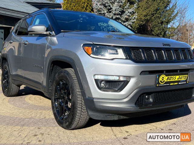 Сірий Джип Compass, об'ємом двигуна 2.4 л та пробігом 167 тис. км за 17700 $, фото 1 на Automoto.ua
