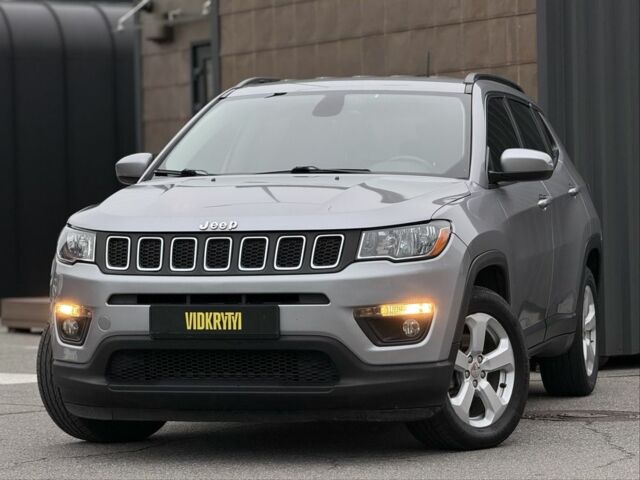 Серый Джип Компас, объемом двигателя 2.4 л и пробегом 105 тыс. км за 14950 $, фото 1 на Automoto.ua