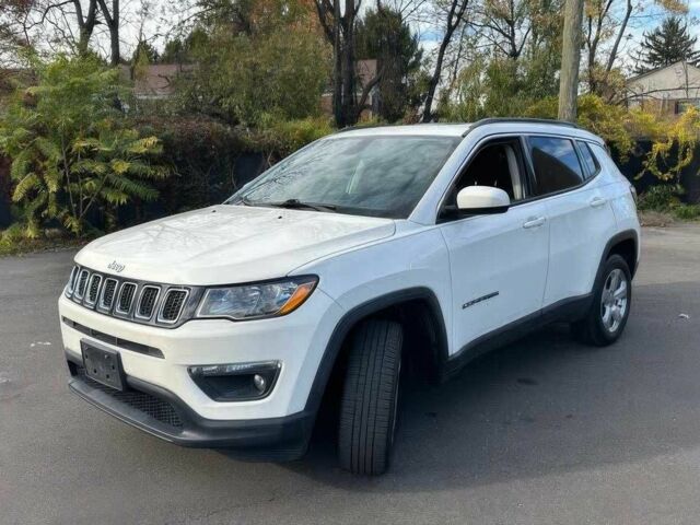 Сірий Джип Compass, об'ємом двигуна 2.4 л та пробігом 40 тис. км за 11700 $, фото 1 на Automoto.ua