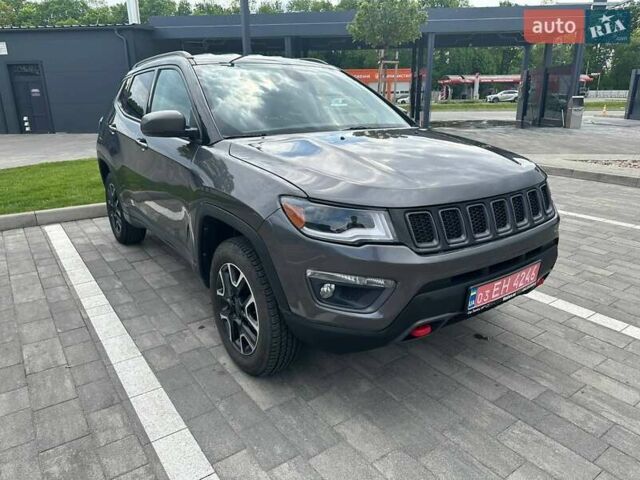 Джип Compass 2018 у Львові на Automoto.ua Сірий Джип Compass, об'ємом двигуна 2.36 л та пробігом 185 тис. км за 14000 $, фото 1 на Automoto.ua