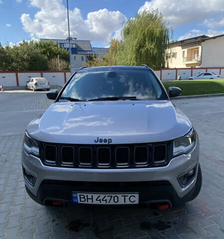 Серый Джип Компас, объемом двигателя 2.36 л и пробегом 130 тыс. км за 15000 $, фото 1 на Automoto.ua