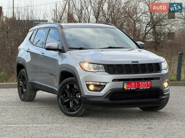Сірий Джип Compass, об'ємом двигуна 2.4 л та пробігом 160 тис. км за 15500 $, фото 1 на Automoto.ua