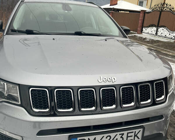Сірий Джип Compass, об'ємом двигуна 2.36 л та пробігом 133 тис. км за 14200 $, фото 1 на Automoto.ua