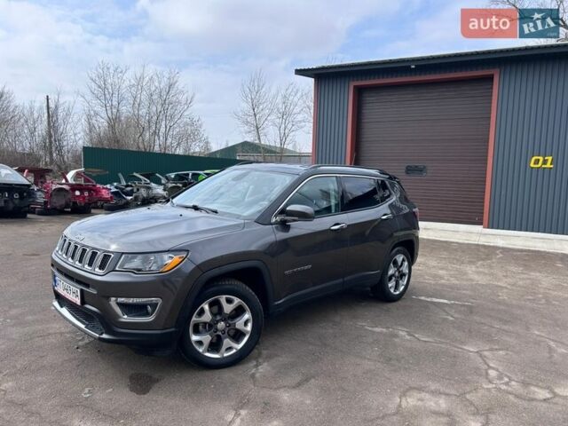 Серый Джип Компас, объемом двигателя 2.36 л и пробегом 106 тыс. км за 14200 $, фото 1 на Automoto.ua
