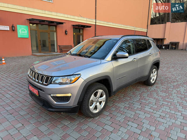 Сірий Джип Compass, об'ємом двигуна 2.4 л та пробігом 121 тис. км за 14950 $, фото 1 на Automoto.ua