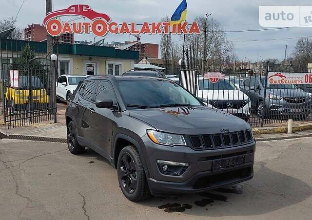 Сірий Джип Compass, об'ємом двигуна 2.4 л та пробігом 106 тис. км за 16500 $, фото 1 на Automoto.ua