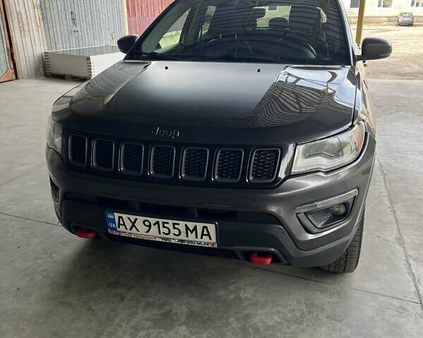 Серый Джип Компас, объемом двигателя 2.36 л и пробегом 172 тыс. км за 16300 $, фото 1 на Automoto.ua