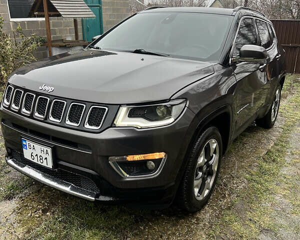 Серый Джип Компас, объемом двигателя 2.36 л и пробегом 69 тыс. км за 18500 $, фото 1 на Automoto.ua
