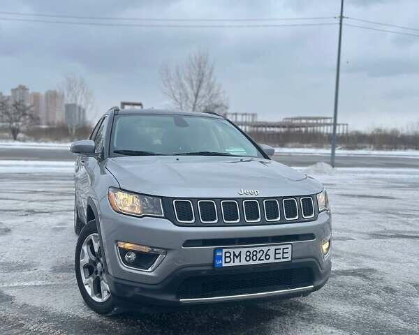 Джип Компас 2019 в Киеве на Automoto.ua Серый Джип Компас, объемом двигателя 2.36 л и пробегом 127 тыс. км за 17000 $, фото 1 на Automoto.ua