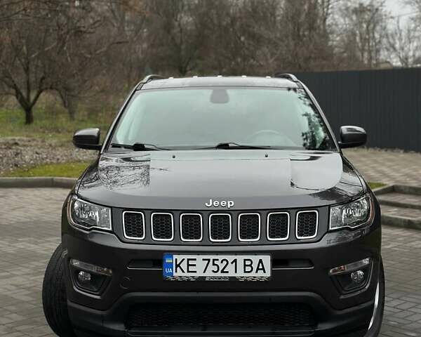 Сірий Джип Compass, об'ємом двигуна 2.36 л та пробігом 60 тис. км за 14700 $, фото 1 на Automoto.ua