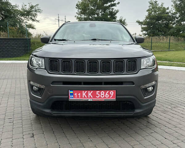 Серый Джип Компас, объемом двигателя 2.4 л и пробегом 112 тыс. км за 13600 $, фото 1 на Automoto.ua