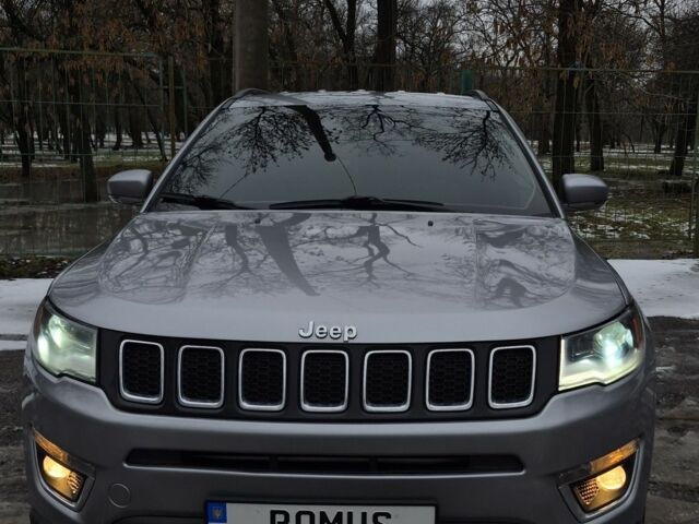 Сірий Джип Compass, об'ємом двигуна 2.4 л та пробігом 127 тис. км за 17000 $, фото 1 на Automoto.ua