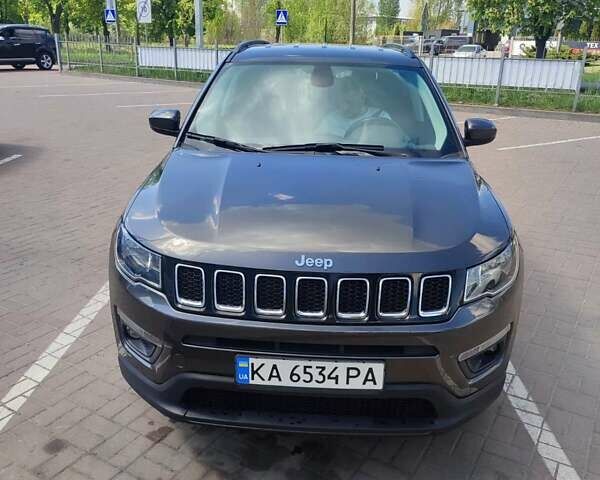 Серый Джип Компас, объемом двигателя 2.4 л и пробегом 85 тыс. км за 18500 $, фото 1 на Automoto.ua