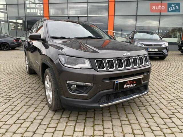 Джип Compass 2019 у Львові на Automoto.ua Сірий Джип Compass, об'ємом двигуна 2.36 л та пробігом 106 тис. км за 15300 $, фото 1 на Automoto.ua