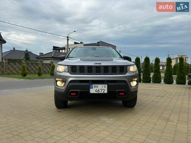 Сірий Джип Compass, об'ємом двигуна 2.4 л та пробігом 108 тис. км за 16200 $, фото 1 на Automoto.ua