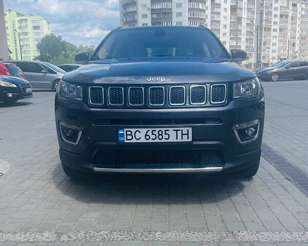 Серый Джип Компас, объемом двигателя 2.36 л и пробегом 136 тыс. км за 14999 $, фото 1 на Automoto.ua