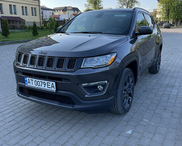 Серый Джип Компас, объемом двигателя 2.4 л и пробегом 8 тыс. км за 30000 $, фото 1 на Automoto.ua