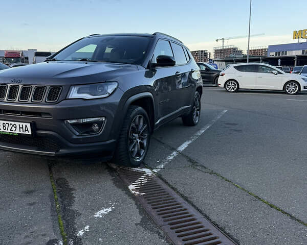 Серый Джип Компас, объемом двигателя 1.33 л и пробегом 76 тыс. км за 27999 $, фото 1 на Automoto.ua