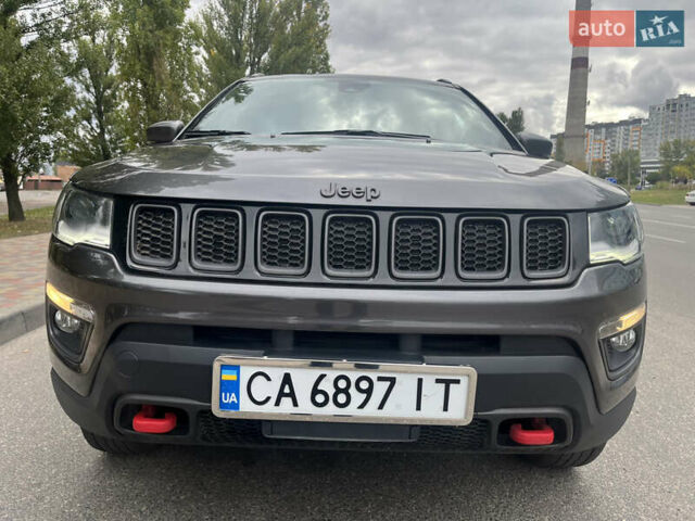 Серый Джип Компас, объемом двигателя 2.36 л и пробегом 42 тыс. км за 17500 $, фото 1 на Automoto.ua