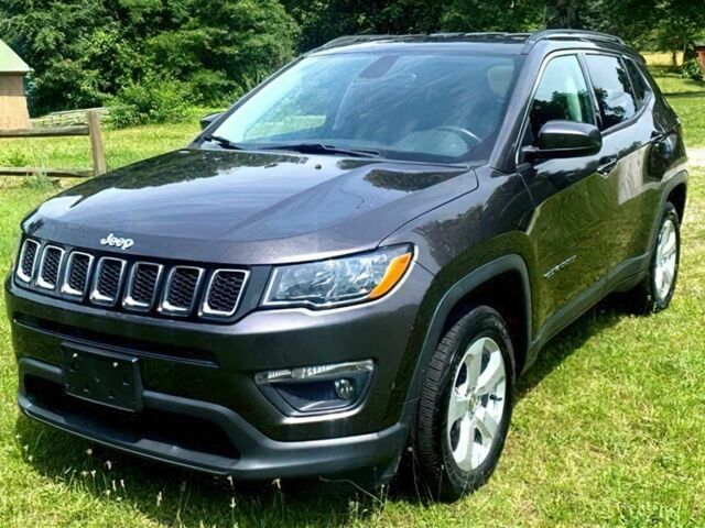 Сірий Джип Compass, об'ємом двигуна 2.4 л та пробігом 43 тис. км за 4500 $, фото 1 на Automoto.ua